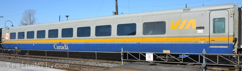Passenger car VIA 3366 left side / Wagon de passager VIA 3366 coté gauche